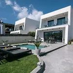 Villa Sunwhite - Private Pool & Cozy Atmosphere, By Zantewize
