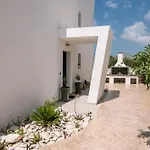 Sunwhite - Private Pool & Cozy Atmosphere, By Zantewize Laganas