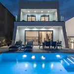 Sunwhite - Private Pool & Cozy Atmosphere, By Zantewize Villa Laganas