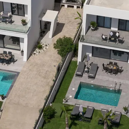 Sunwhite - Private Pool & Cozy Atmosphere, By Zantewize Villa *