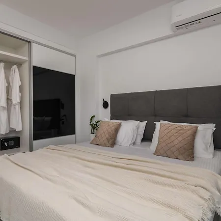 Sunwhite - Private Pool & Cozy Atmosphere, By Zantewize * 라가나스