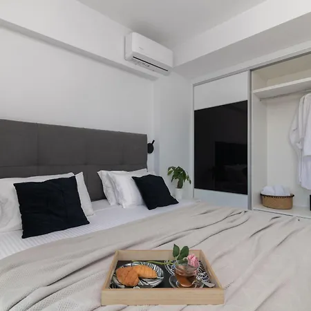 Sunwhite - Private Pool & Cozy Atmosphere, By Zantewize 빌라 *