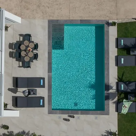 Villa Sunwhite - Private Pool & Cozy Atmosphere, By Zantewize Laganas