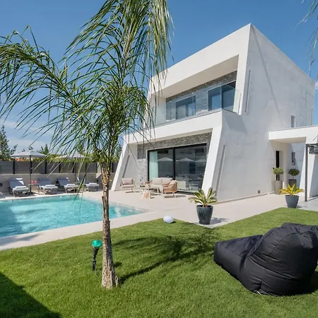 וילה Sunwhite - Private Pool & Cozy Atmosphere, By Zantewize