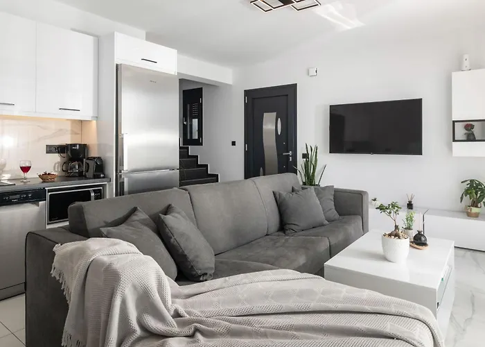 Sunwhite - Private Pool & Cozy Atmosphere, By Zantewize Laganas