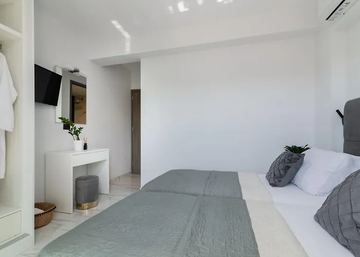 Villa Sunwhite - Private Pool & Cozy Atmosphere, By Zantewize *