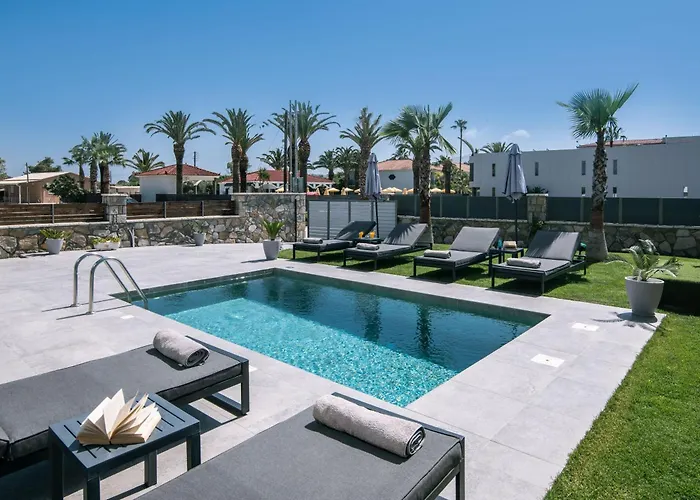 Sunwhite - Private Pool & Cozy Atmosphere, By Zantewize Laganas
