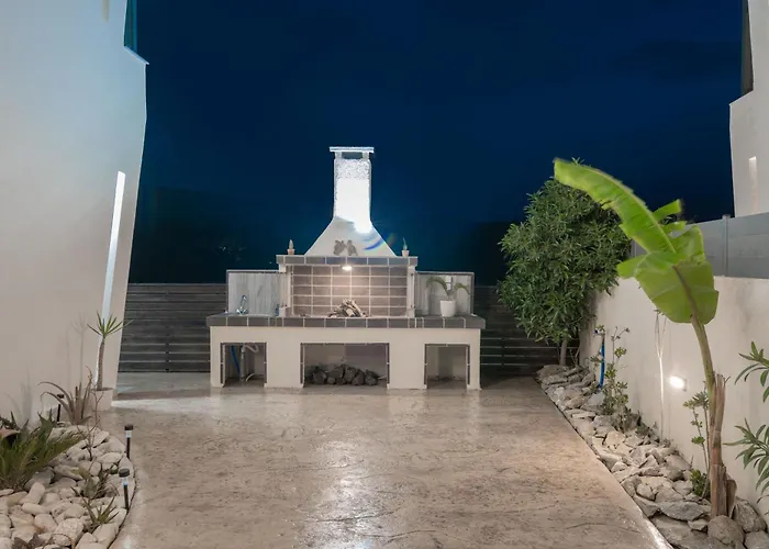 Sunwhite - Private Pool & Cozy Atmosphere, By Zantewize Villa