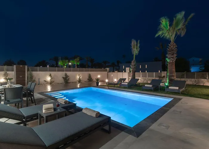 Sunwhite - Private Pool & Cozy Atmosphere, By Zantewize Villa Laganas
