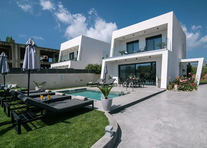Villa Sunwhite - Private Pool & Cozy Atmosphere, By Zantewize