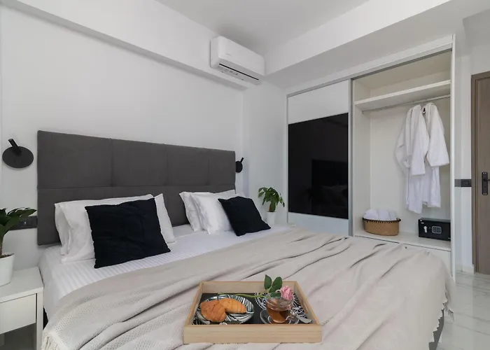 Sunwhite - Private Pool & Cozy Atmosphere, By Zantewize Villa *