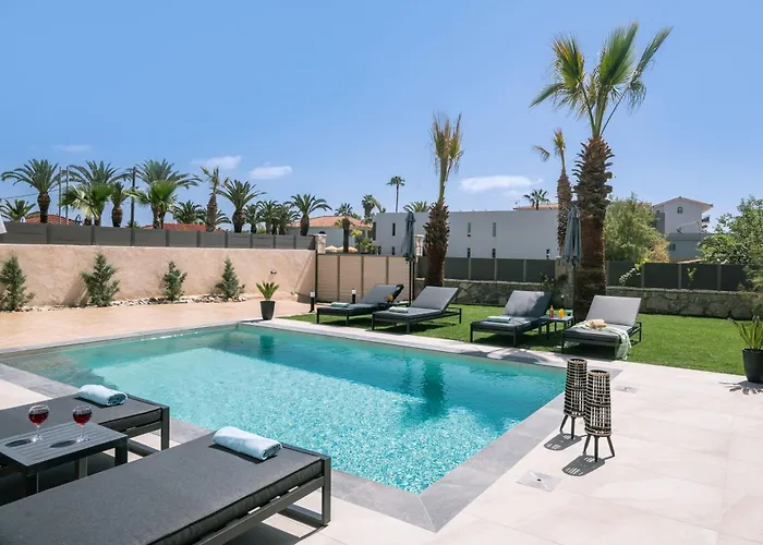 Sunwhite - Private Pool & Cozy Atmosphere, By Zantewize Вилла *